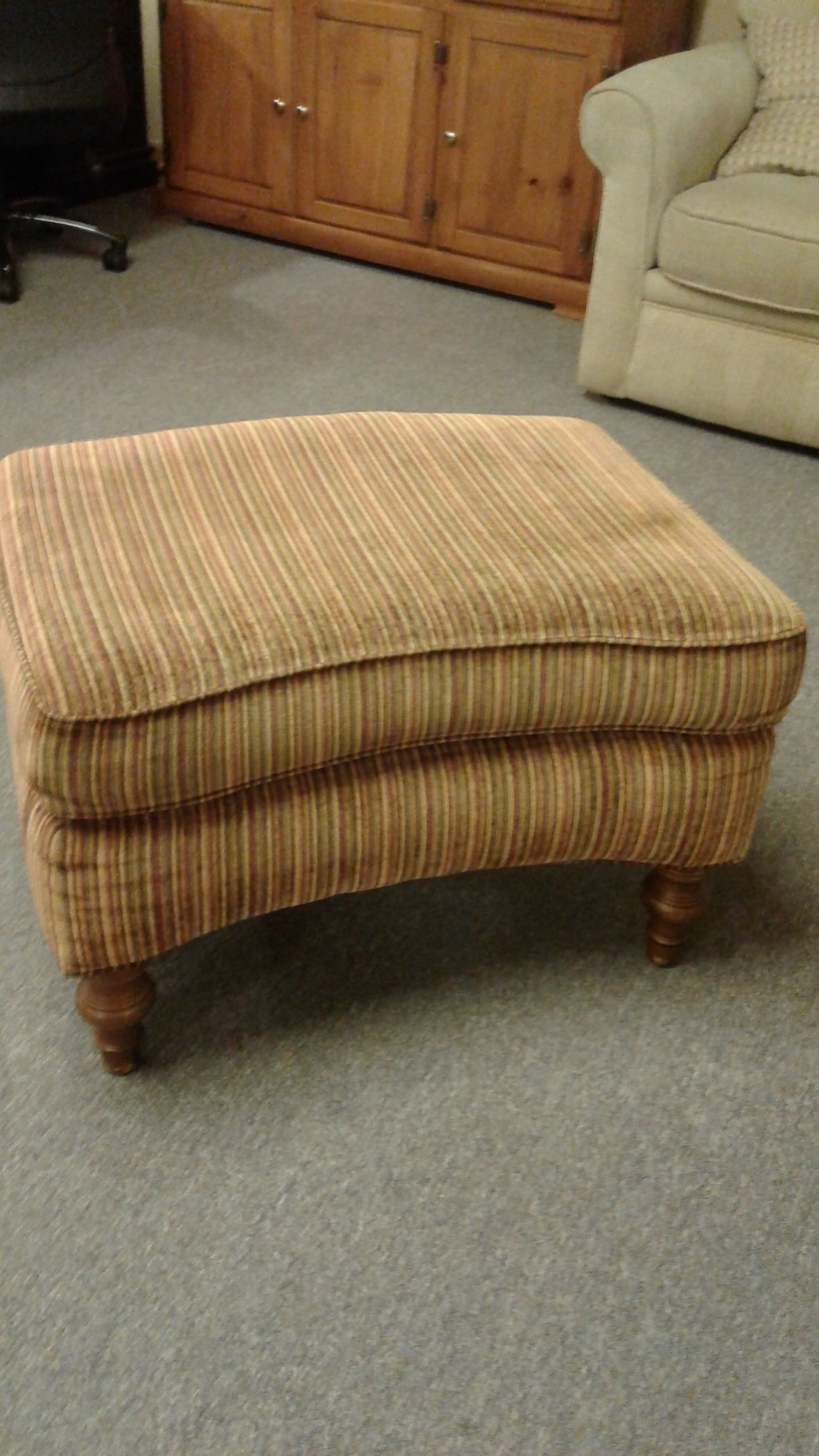 OTTOMAN RIBBED FABRIC Delmarva Furniture Consignment