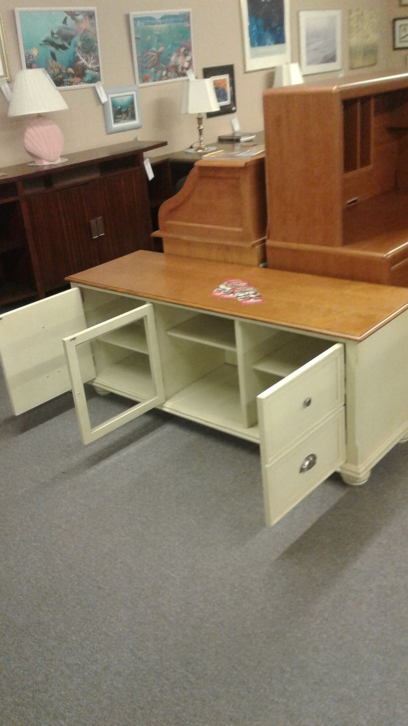 ASHLEY WHITE W/WOOD TV STAND | Delmarva Furniture Consignment