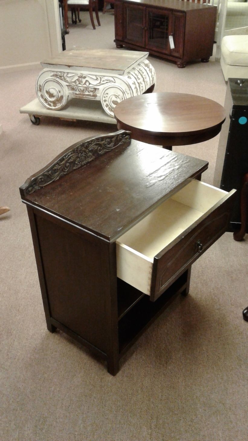 PIER 1 END TABLE Delmarva Furniture Consignment