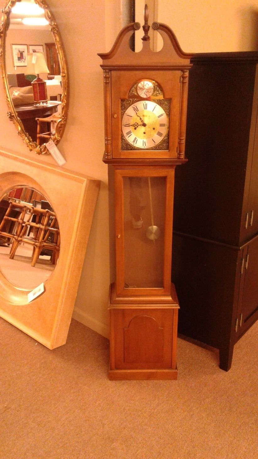 RIDGEWAY GRANDMOTHER CLOCK Delmarva Furniture Consignment