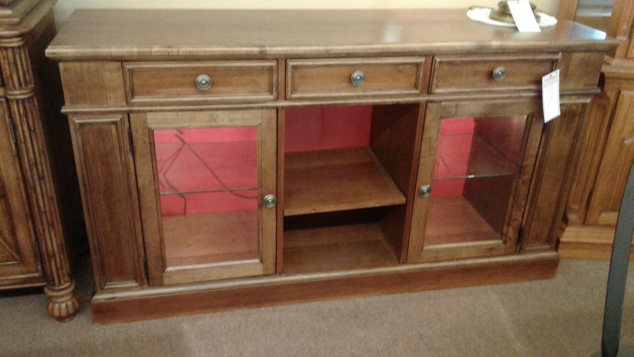 BROYHILL TV CONSOLE Delmarva Furniture Consignment