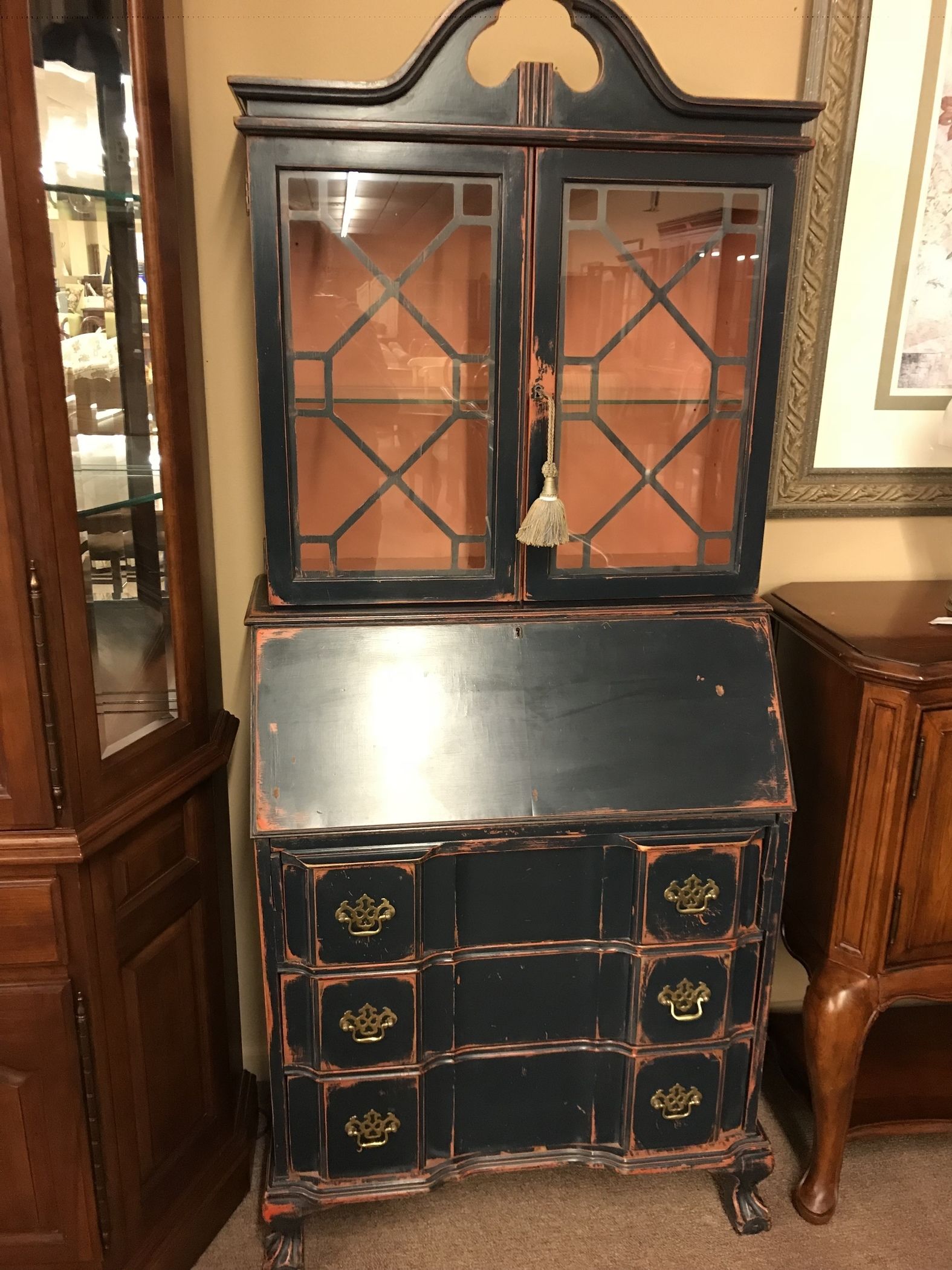 SECRETARY DESK W/HUTCH Delmarva Furniture Consignment