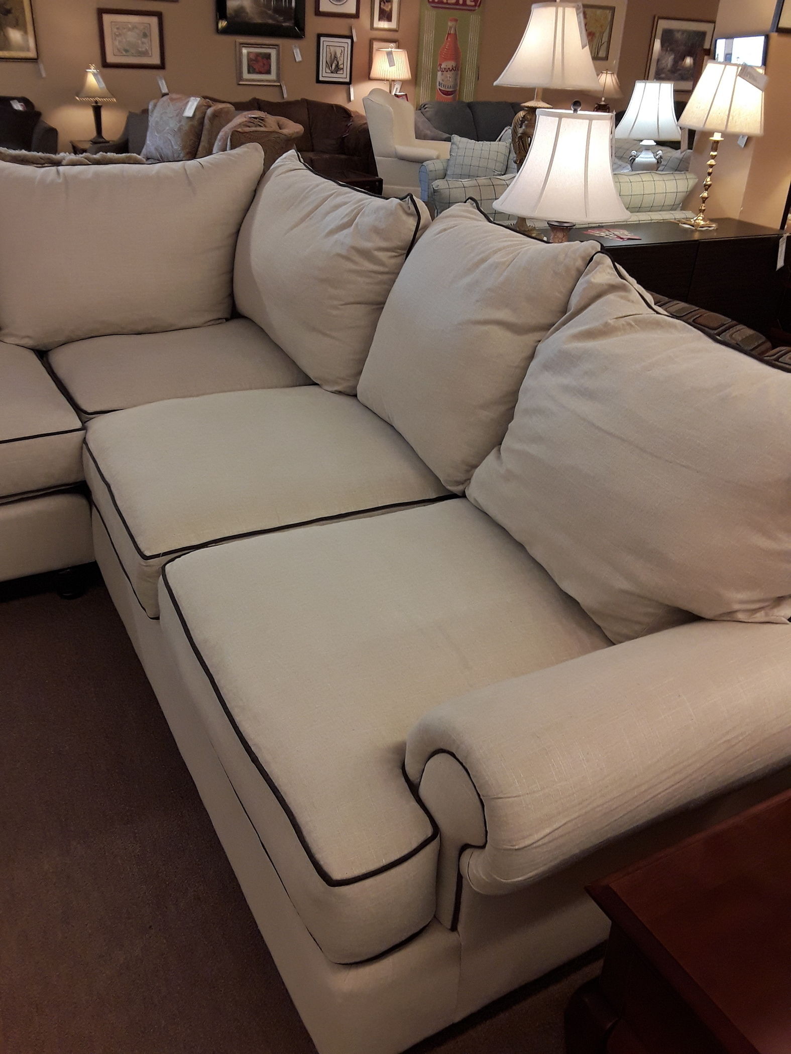 PAULA DEAN SECTIONAL | Delmarva Furniture Consignment