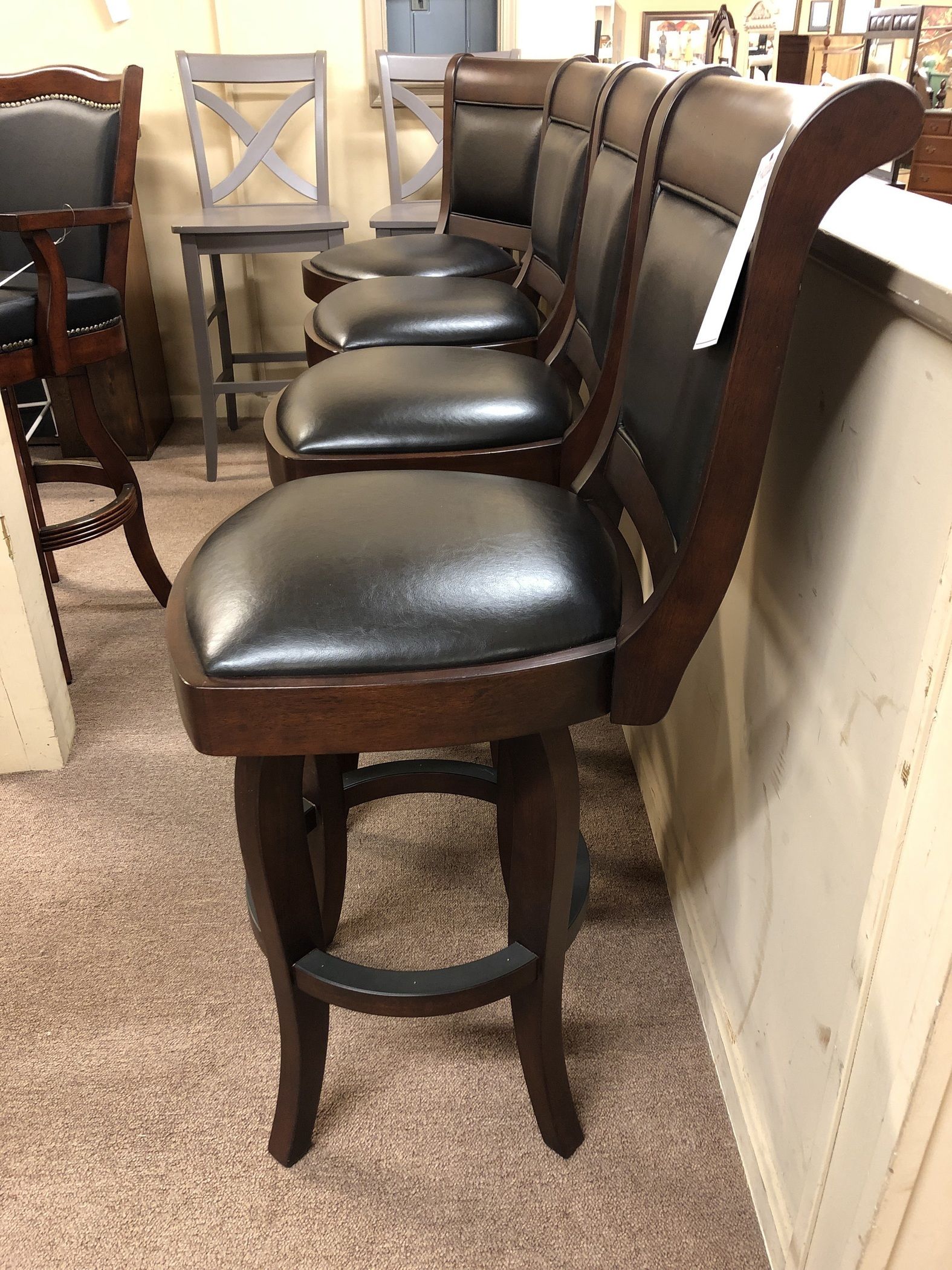 SET OF 4 BROYHILL BAR STOOLS | Delmarva Furniture Consignment