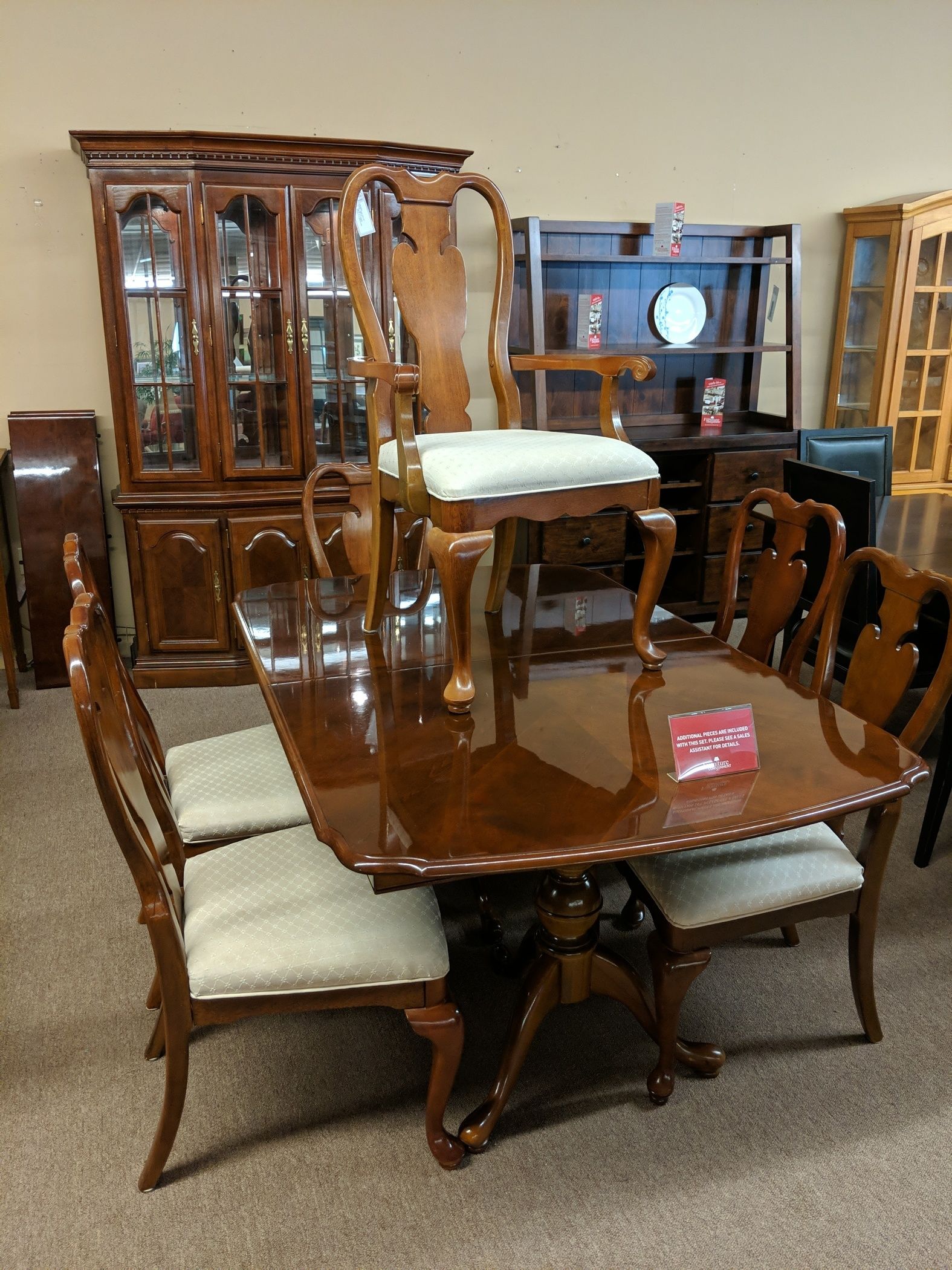 85 Enchanting universal castella dining room Most Outstanding In 2023