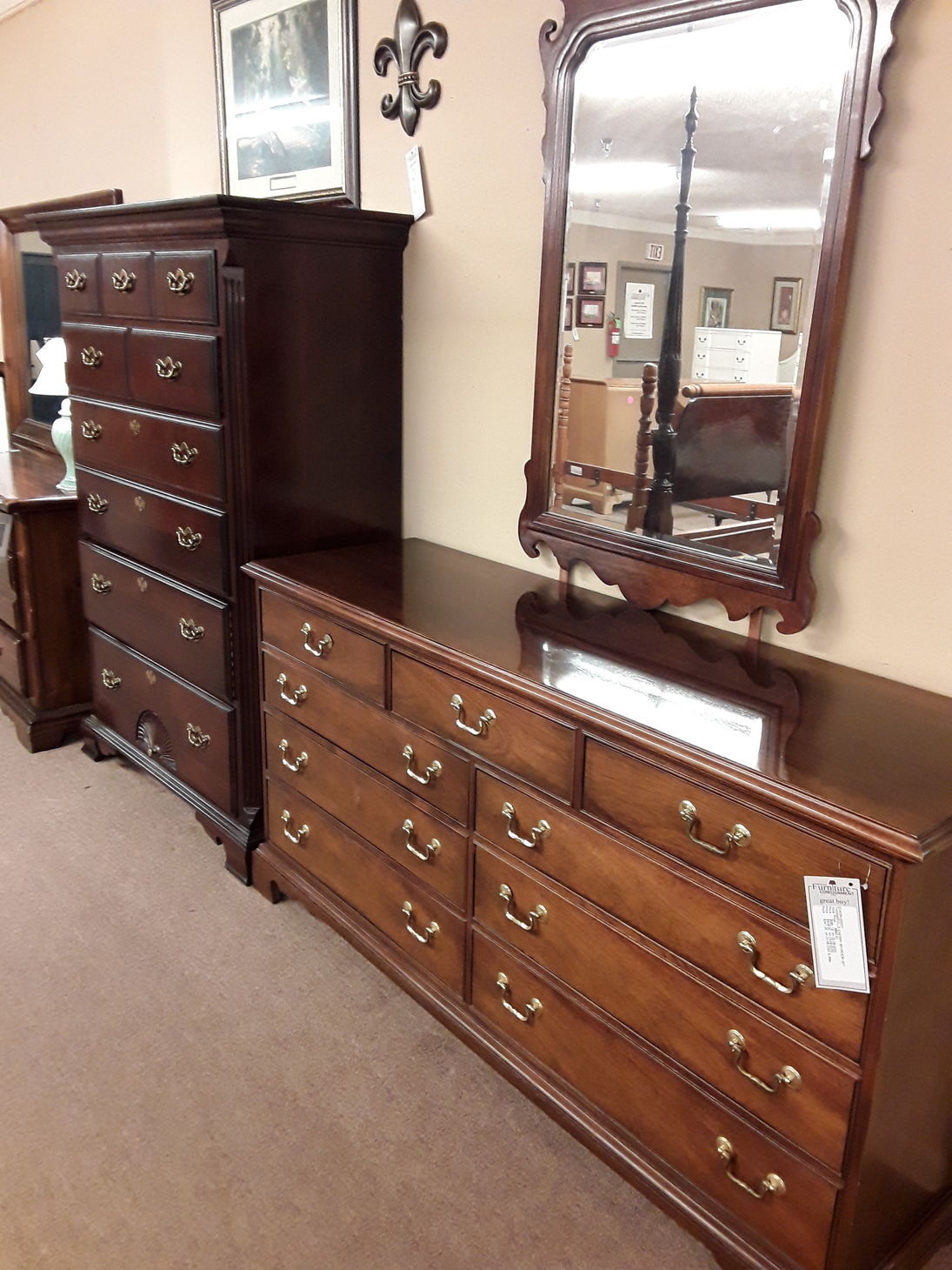 THOMASVILLE CHERRY BEDROOM SET | Delmarva Furniture Consignment