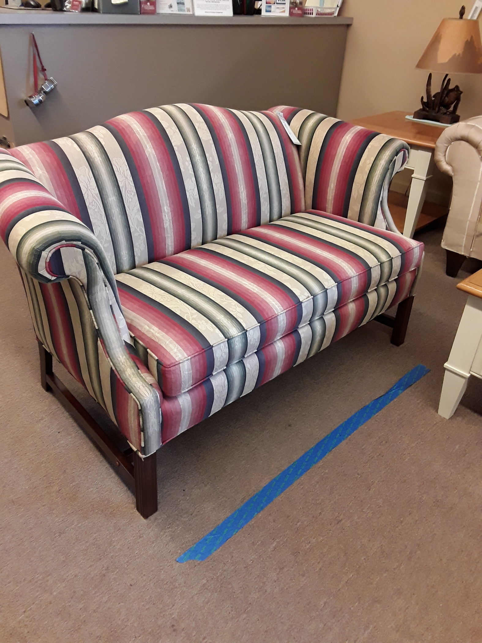 CLAYTON MARCUS LOVESEAT | Delmarva Furniture Consignment