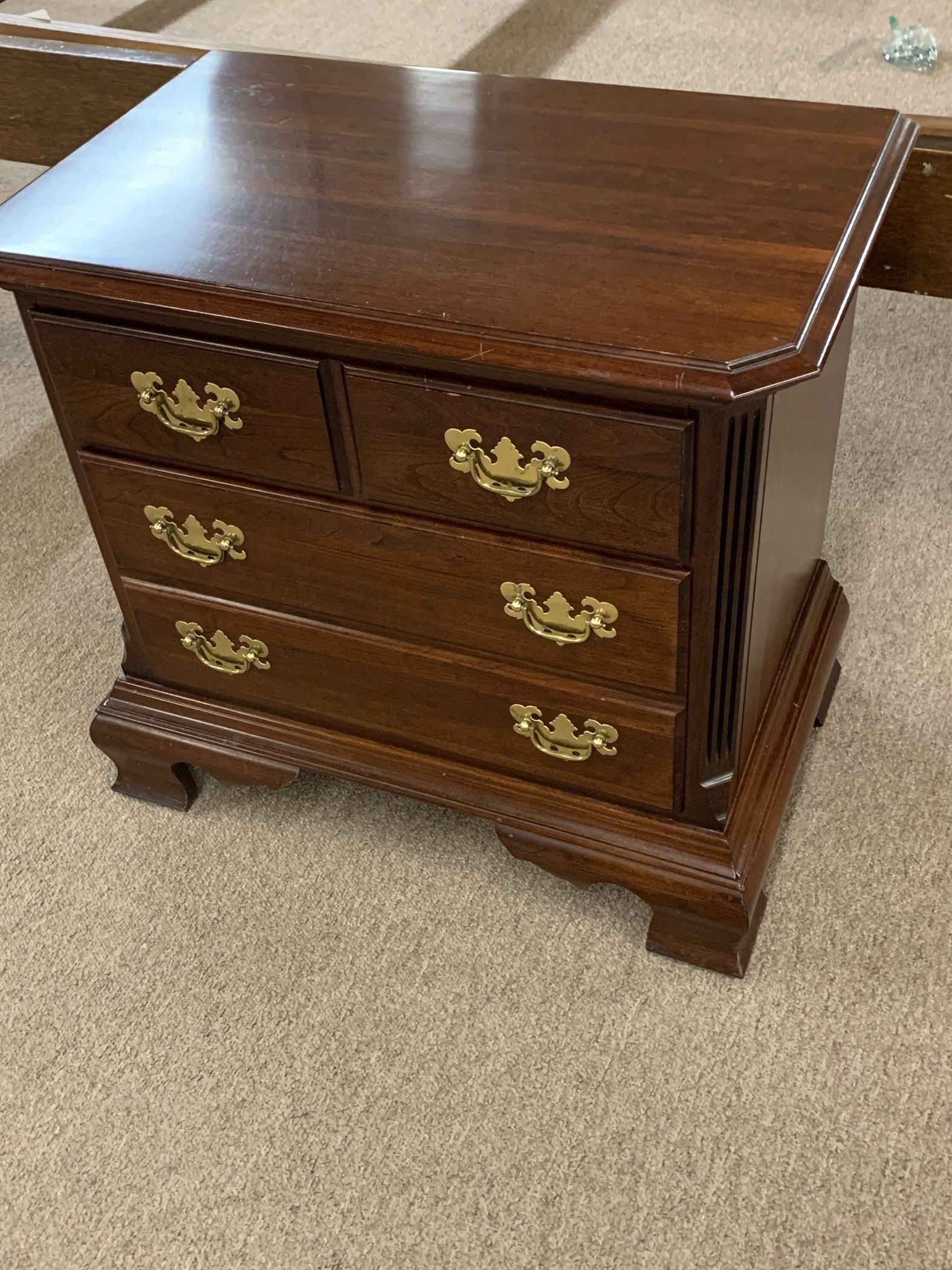 KINCAID CHERRY NIGHTSTAND | Delmarva Furniture Consignment
