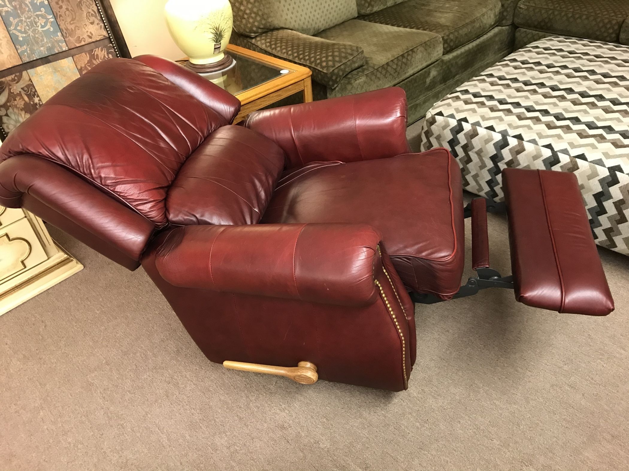 LAZBOY SWIVEL LEATHER RECLINER Delmarva Furniture Consignment
