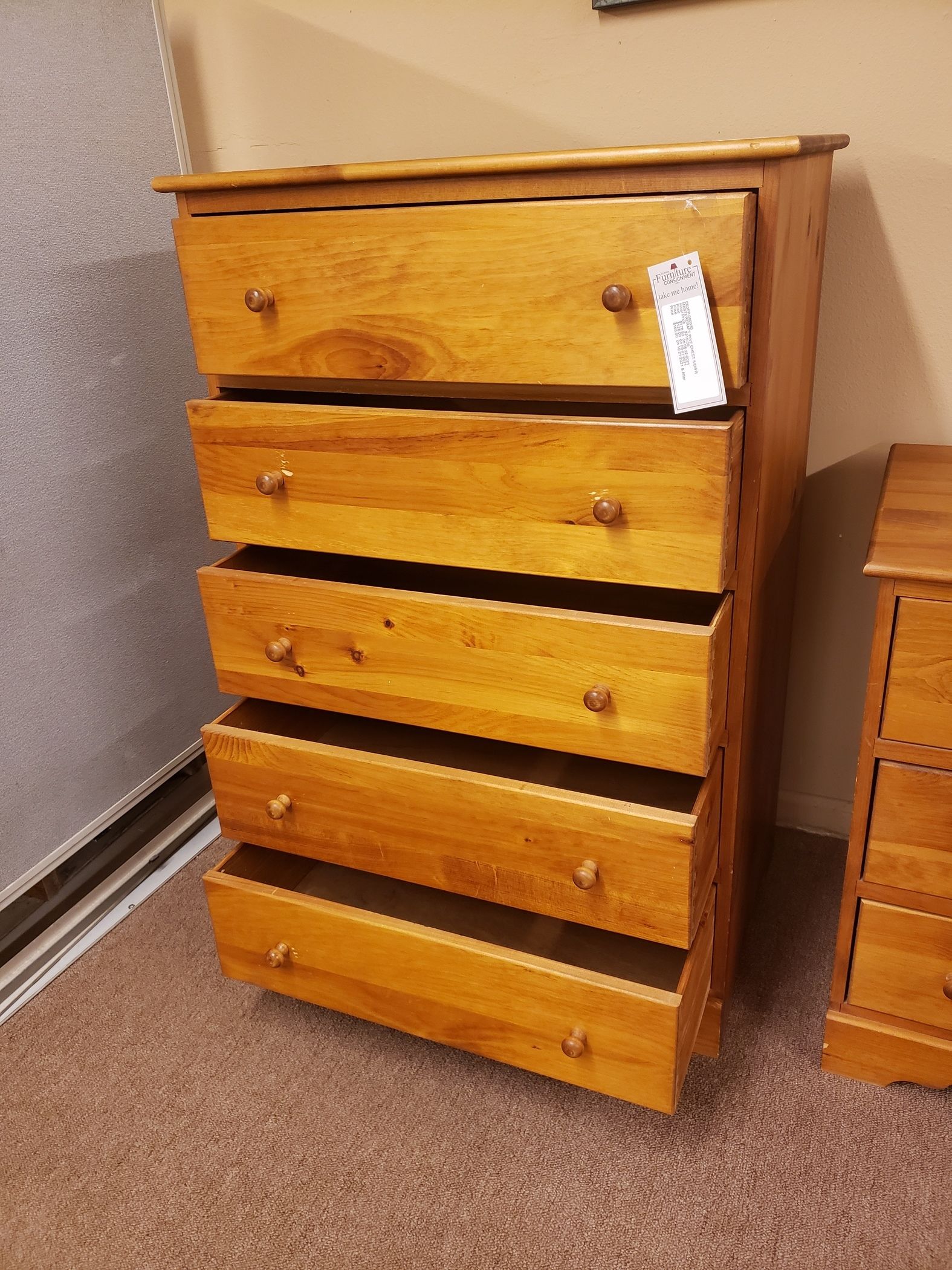 MASTERCRAFT PINE CHEST 5/DWR Delmarva Furniture Consignment
