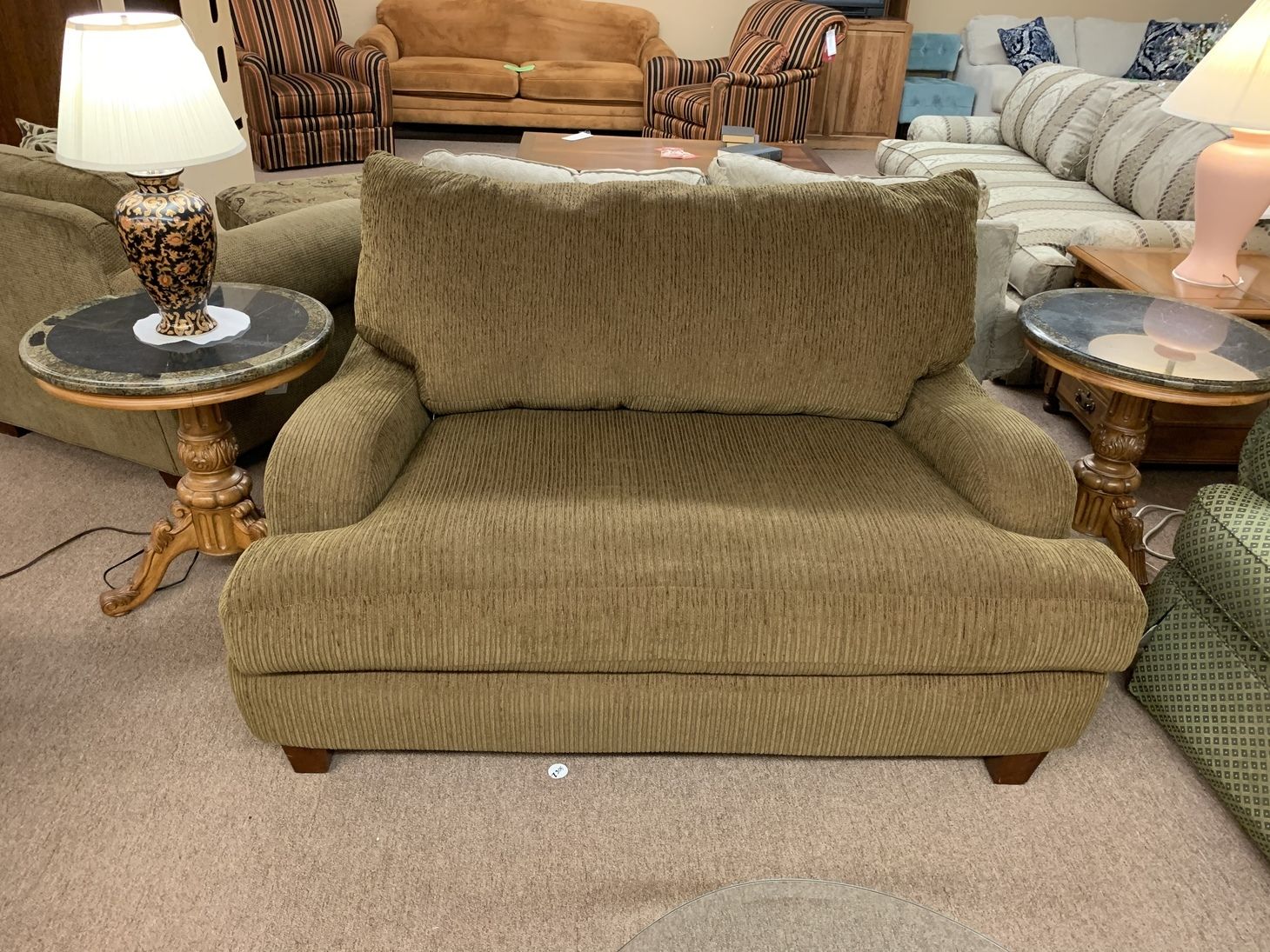 BROYHILL SOFA & LOVE SEAT Delmarva Furniture Consignment