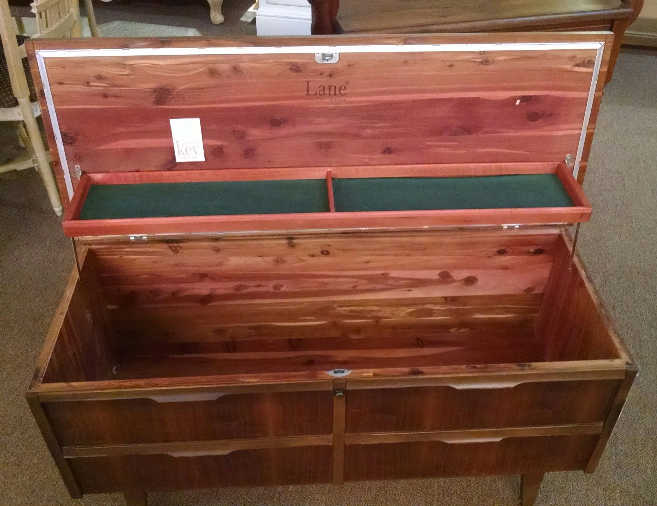 LANE CEDAR CHEST Delmarva Furniture Consignment